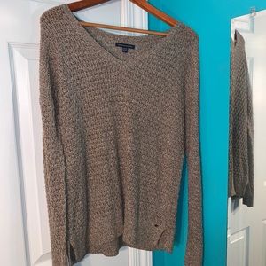 American Eagle V-neck Sweater. Size Small.